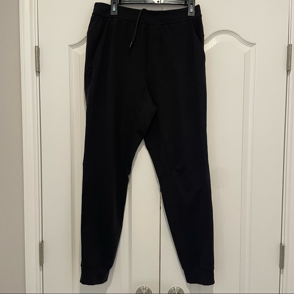 Lululemon Black Men’s Jogger